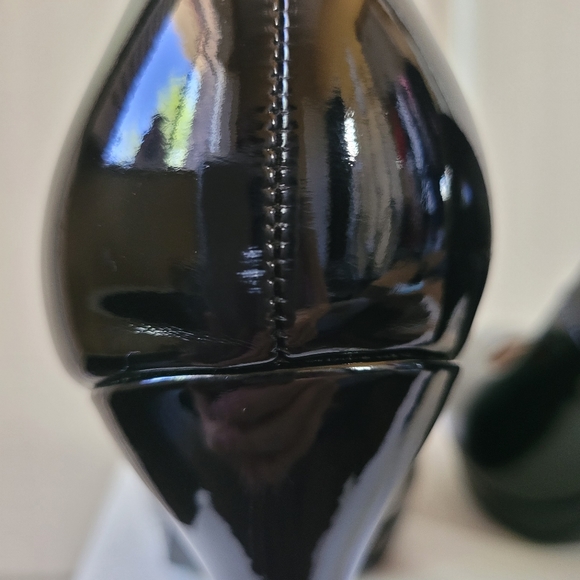 Marco Republic "Rome" pumps, size 8, black patent vegan leather, comfort sole - Picture 5 of 13